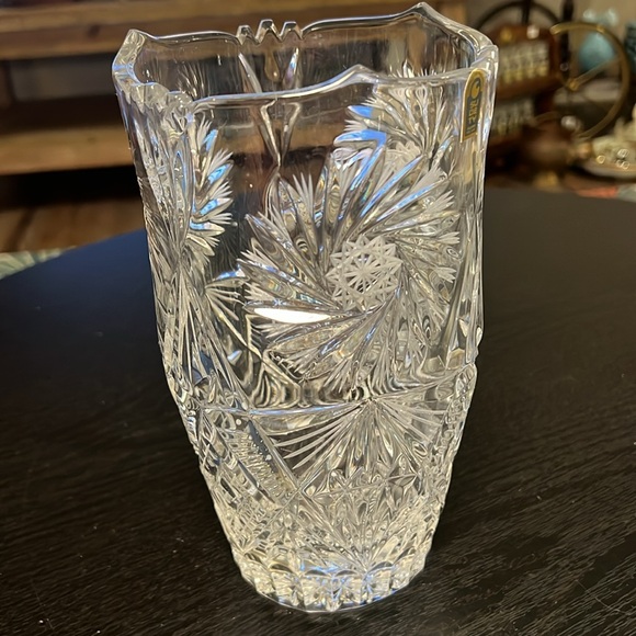 Vintage Poland Heavy Crystal Hand Cut Pinwheel Star Vase - Picture 2 of 11